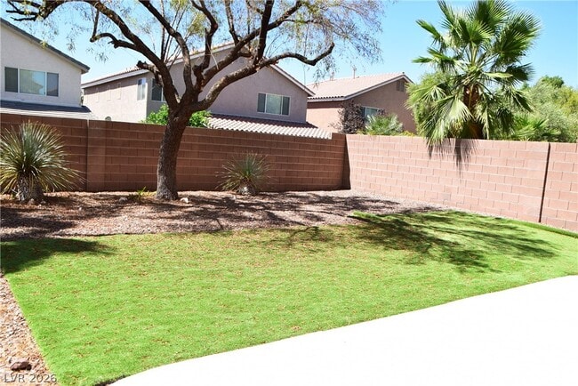 Building Photo - 9493 Grove Ridge Ave