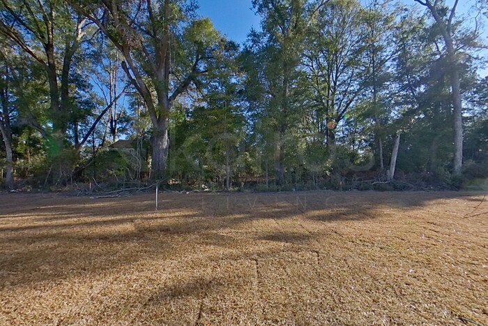 Building Photo - 121 Inez Ave