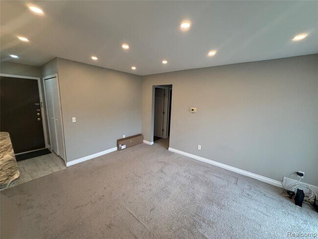 Building Photo - 32013 W 12 Mile Rd