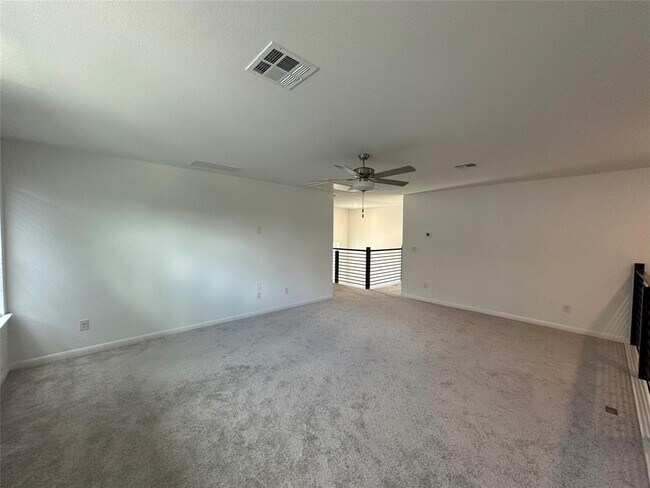 Building Photo - 112 Diorite Dr