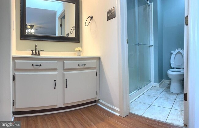 Building Photo - 8024 Hollow Reed Ct