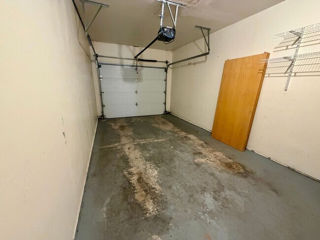 Building Photo - 950 52nd Ave Ct