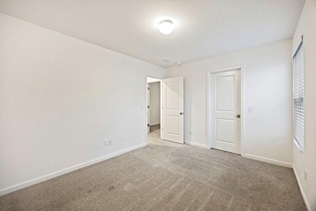 Building Photo - 327 Surfbird Rd