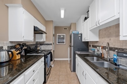 Building Photo - 3384 P Ave