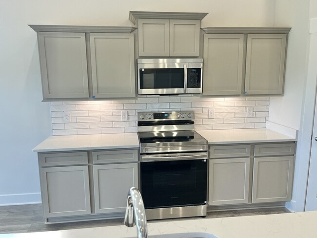 Building Photo - 2633 Unitas Dr