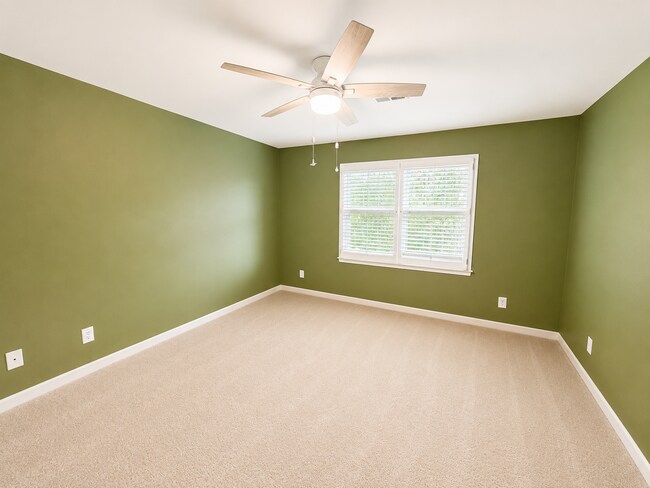 Building Photo - 202 Mallowrose Ln