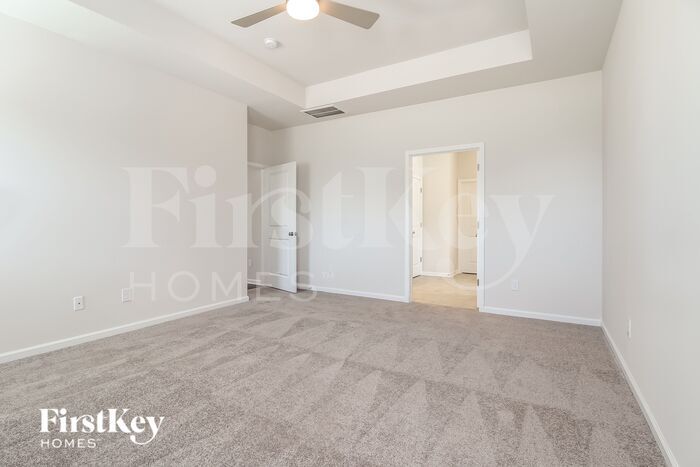 Building Photo - 465 Yoshino Cherry Dr