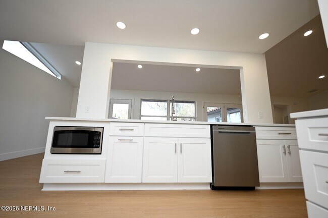 Building Photo - 4632 Corrientes Cir N