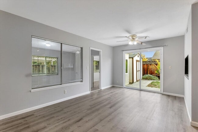 Building Photo - San Jose 4 Bedroom with Solar Power & Central A/C