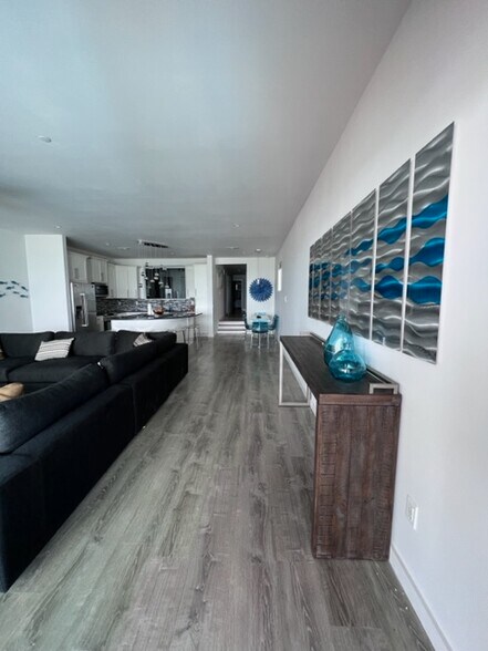 Building Photo - 5411 Gulf Dr