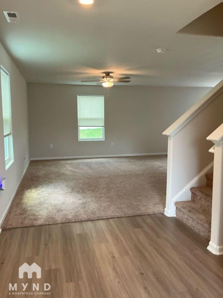 Building Photo - 3322 Brighton Dr