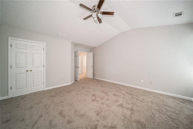 Building Photo - 132 Diamond Ridge Ave