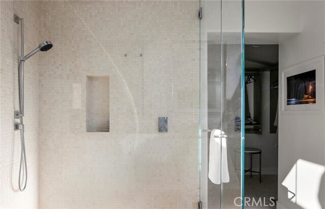 Building Photo - 52 N Portola