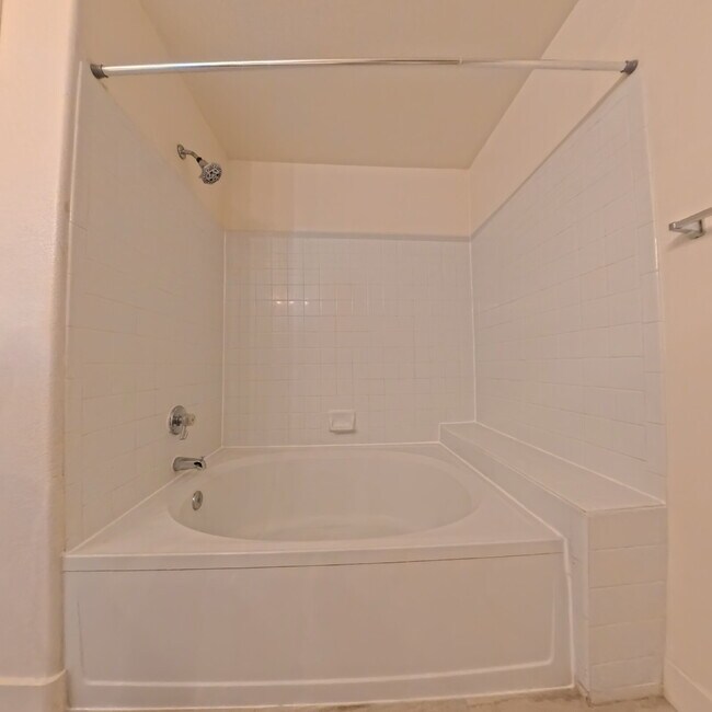 Building Photo - Upgraded 1 Bed 1 Bath Second-Story Condo at Opulence!