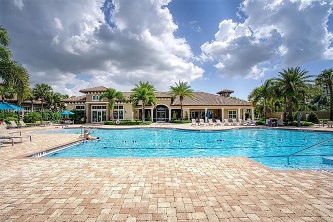 Building Photo - 5060 Eucalyptus Dr