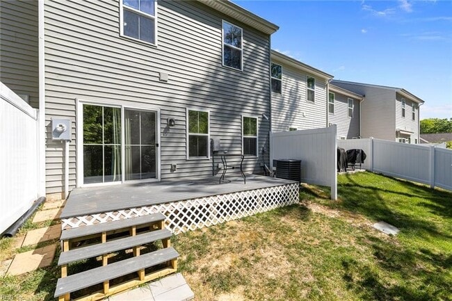 Building Photo - 109 Capeside Ct