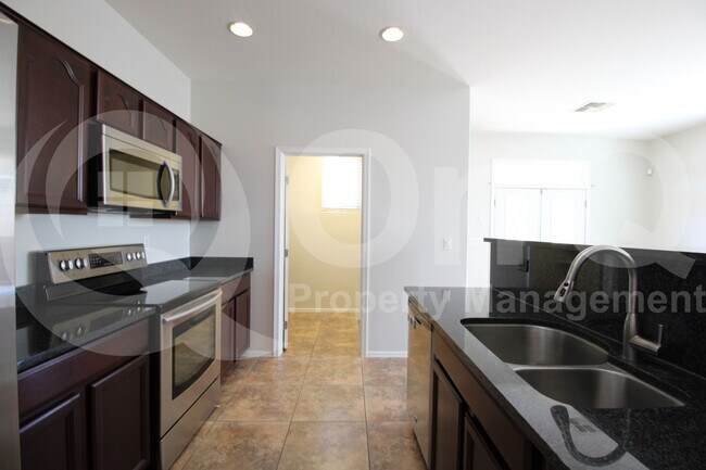 Building Photo - 7425 W Darrel Rd
