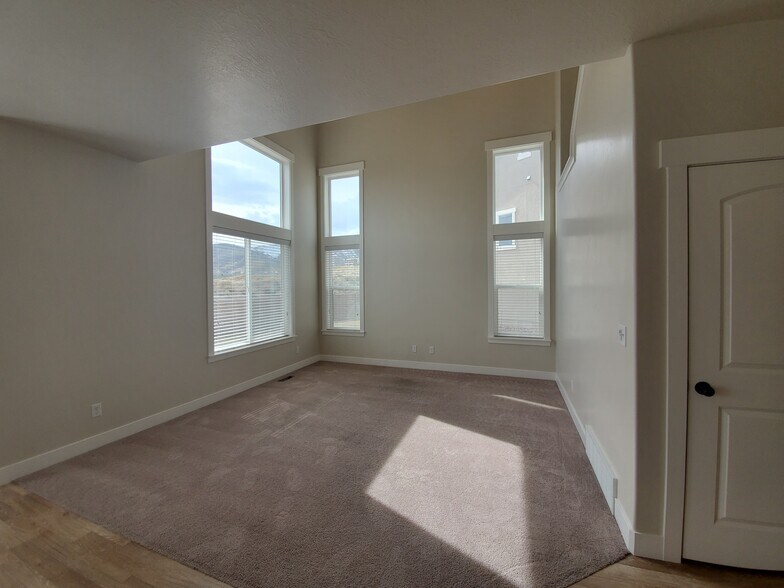 Building Photo - 4329 W Quiet Shade Dr
