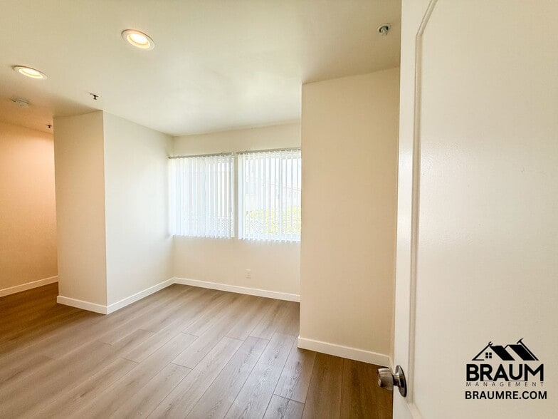 Building Photo - 1537 Franklin St