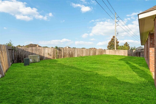 Building Photo - 24623 Blane Dr