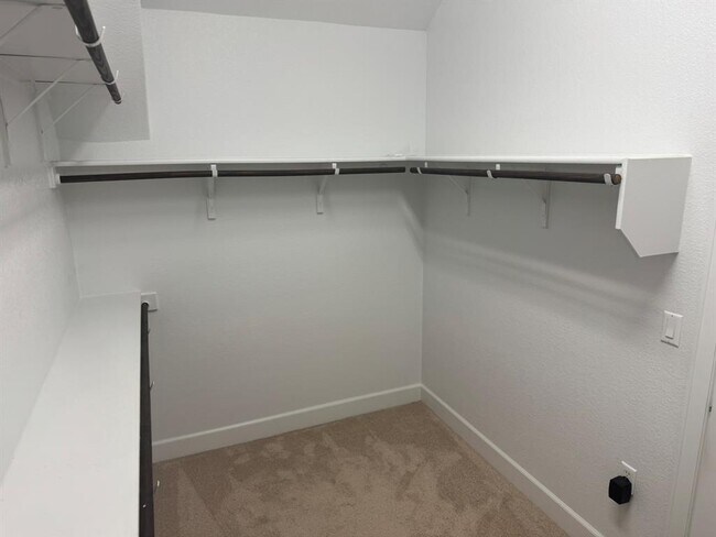 Building Photo - 13704 Camp Comfort Ln