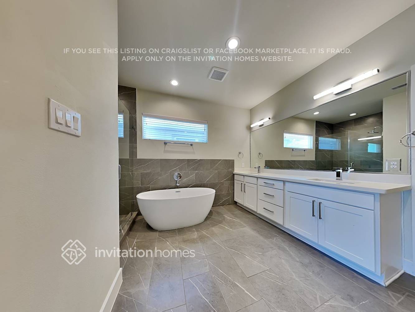 Building Photo - 10410 Executive Lake Dr