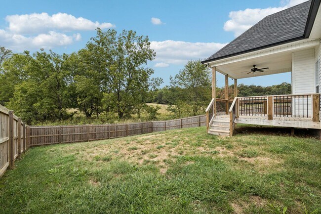 Building Photo - 3 Bedroom 2 1/2 Bathroom Home!!