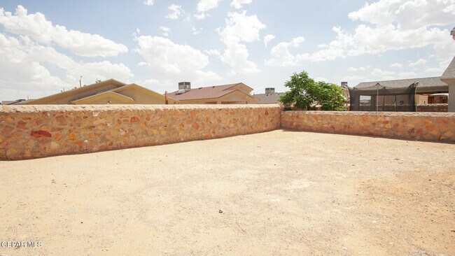 Building Photo - 14816 Tierra Haven Ave