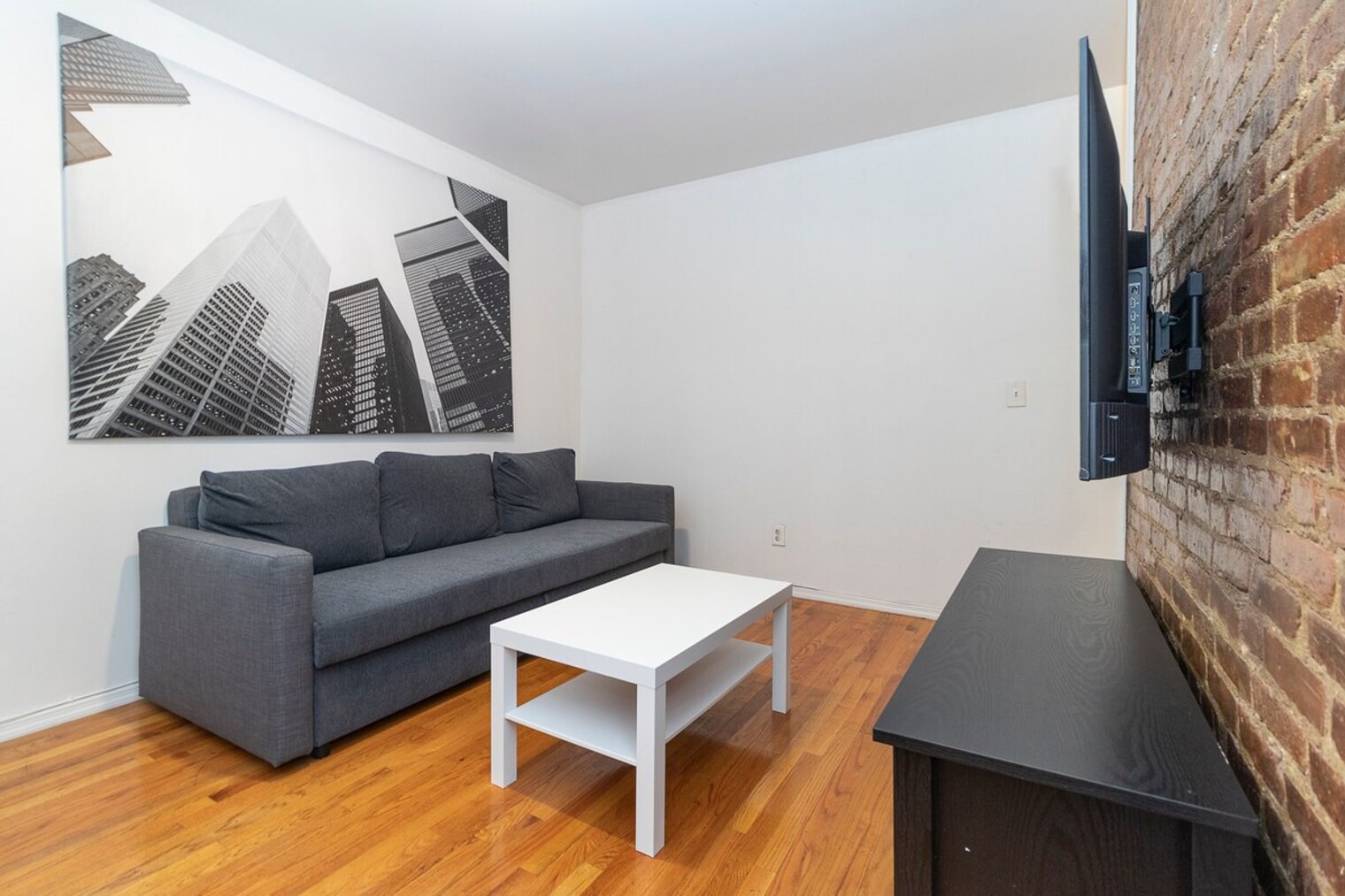 Building Photo - 309-311-311 E 95th St