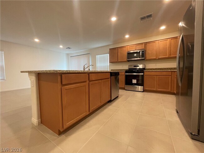 Building Photo - 9953 Cluny Ave