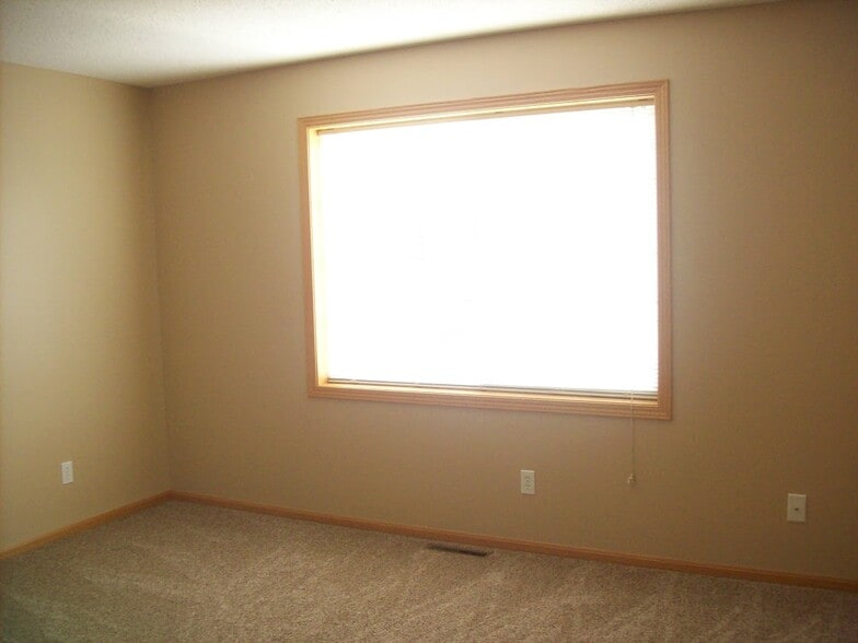 Second bedroom - 20617 Erin Way