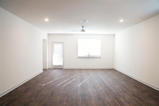 Building Photo - 3113 Bragg Pl