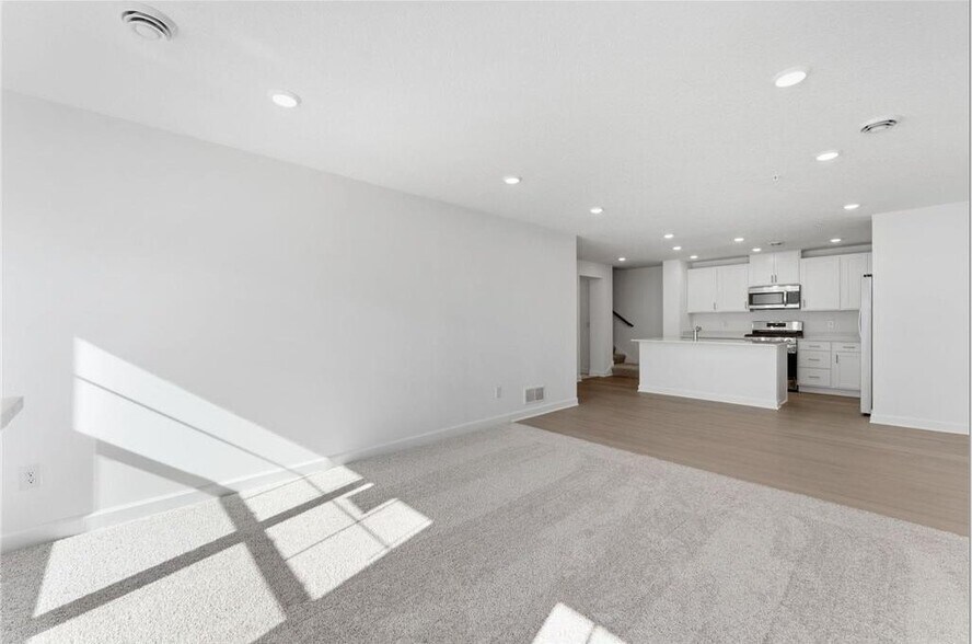 Building Photo - 15011 Adare Way