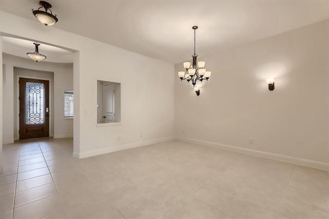Building Photo - 3216 Creekhaven Dr