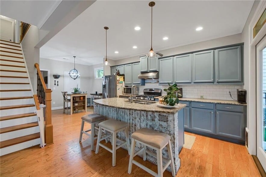 Building Photo - 120 Cornerstone Pl