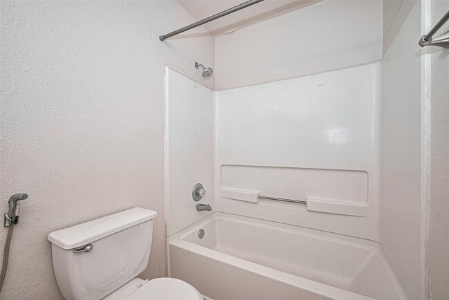 Building Photo - 12927 Pale Ivy Ln