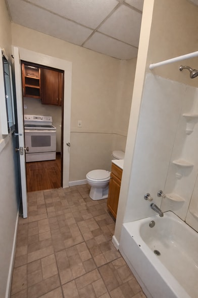 Building Photo - 270 Livingston Ave