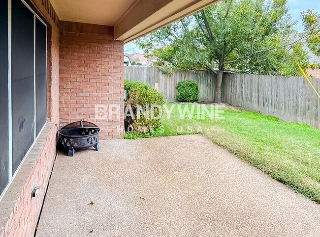 Building Photo - 1533 Siskin Dr