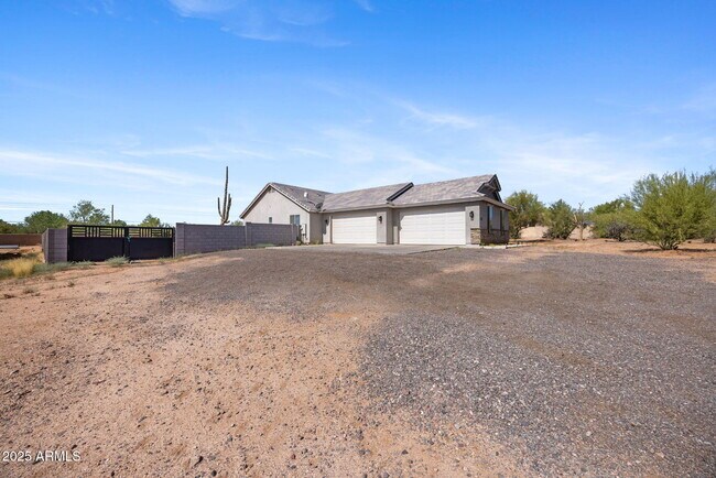 Building Photo - 15907 E Desert Vista Trail