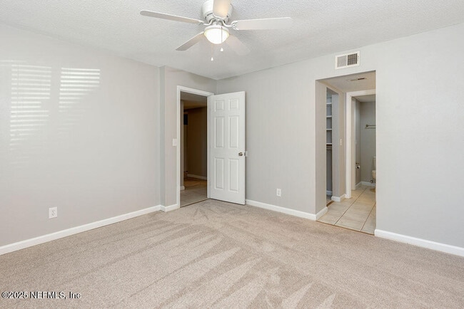 Building Photo - 6561 Mission Ct