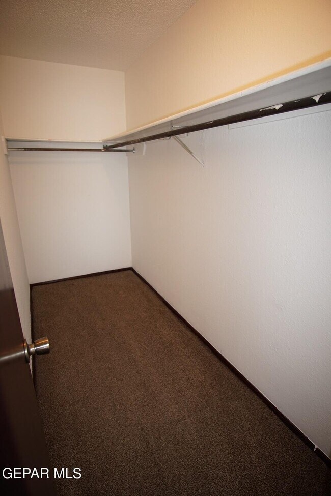 Building Photo - 11604 Gordon Bays Way