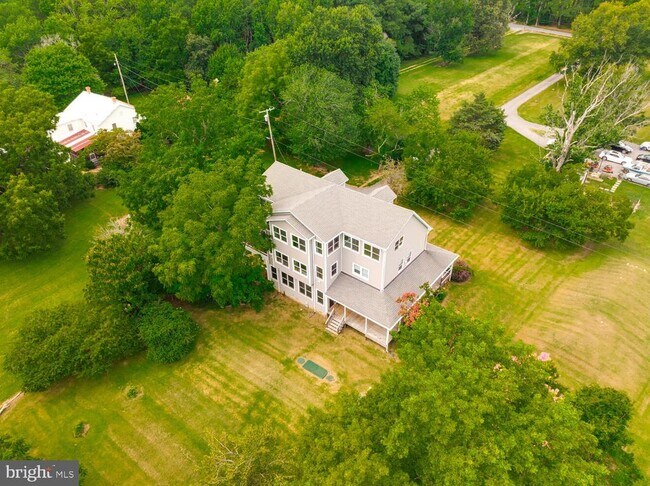 Building Photo - 50333 Scotland Beach Rd