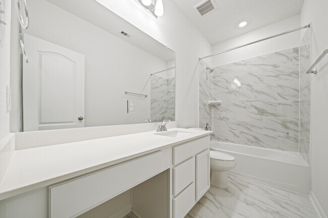 Building Photo - 15719 Autumn Chicory Dr