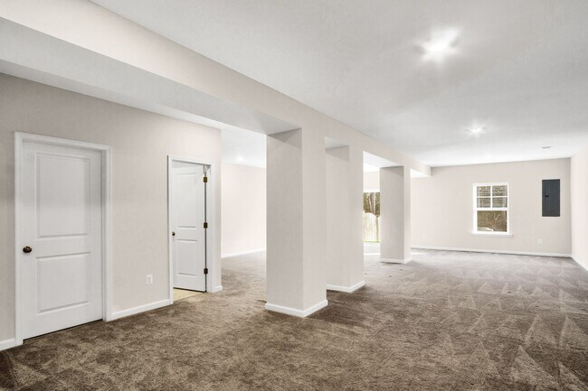 Building Photo - Spacious 3 Bedroom 3.5 Bath Townhome with Finished Basement & First-Floor Suite Near I-64