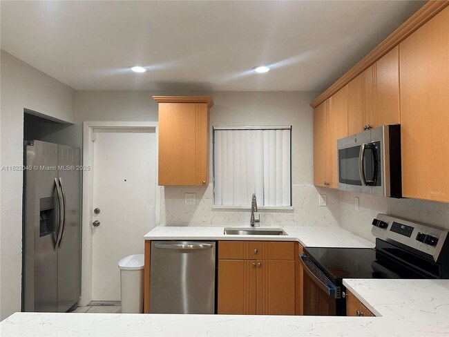 Building Photo - 8104 SW 82nd Pl