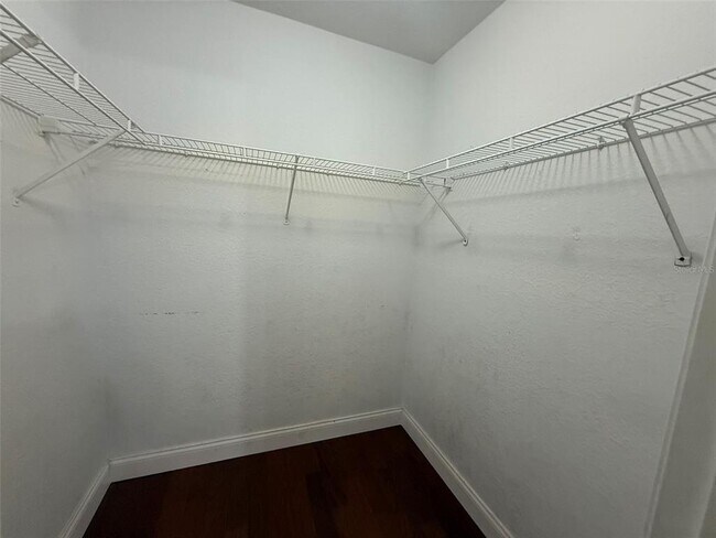 Building Photo - 1001 S Wapello St