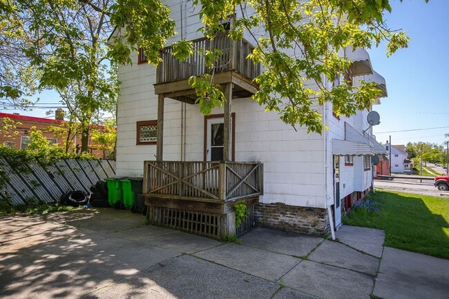 Building Photo - 8505 Garfield Blvd