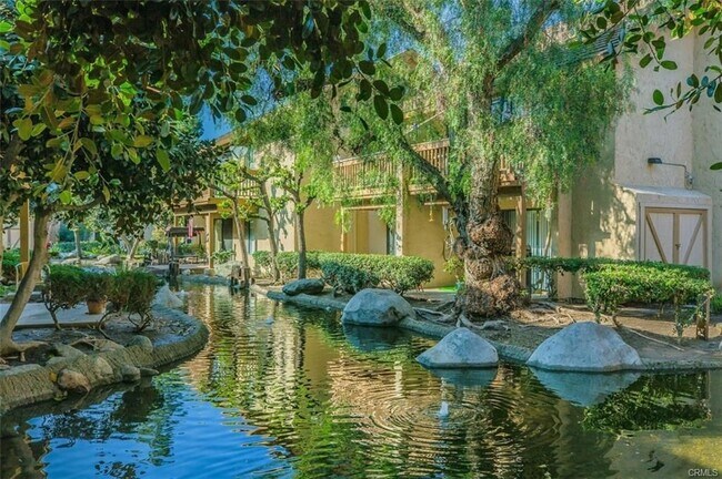 Building Photo - 424 Orange Blossom