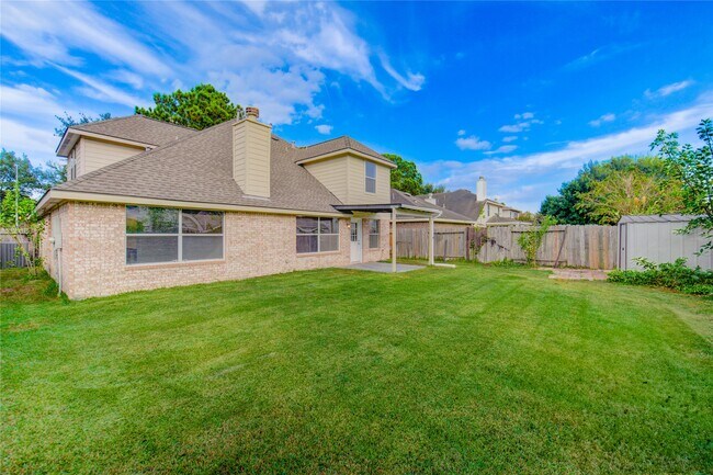 Building Photo - 5010 Moss Garden Ln