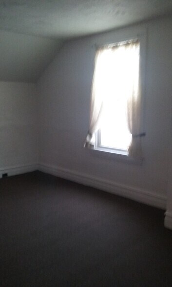 3rd Bedroom - 70 Glenbury St
